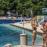 Stunning In Okrug Gornji Appartamento